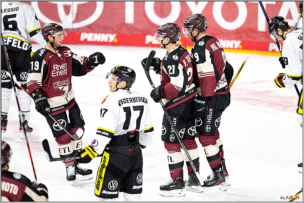 PENNY DEL;  Koelner Haie - Krefeld Pinguine; Koeln, 28.02.2021